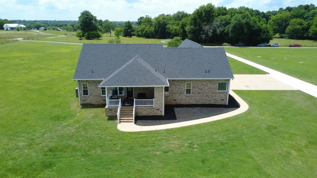 2829 Anes Station Road Lewisburg TN 37091
