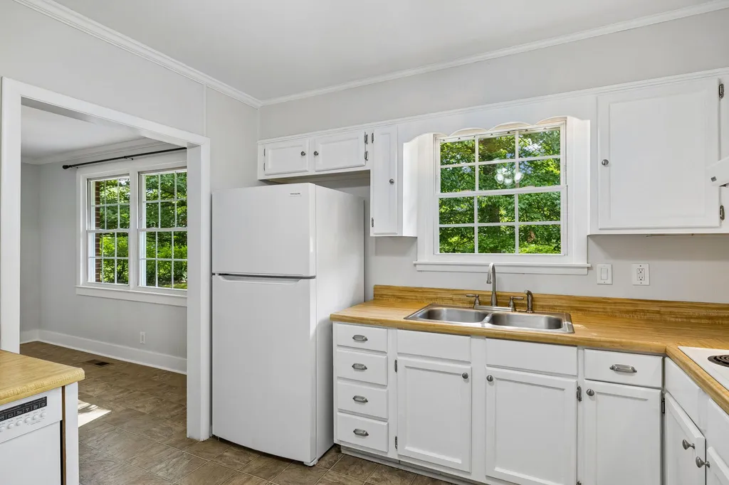 8063 Regency Drive Nashville TN 37221