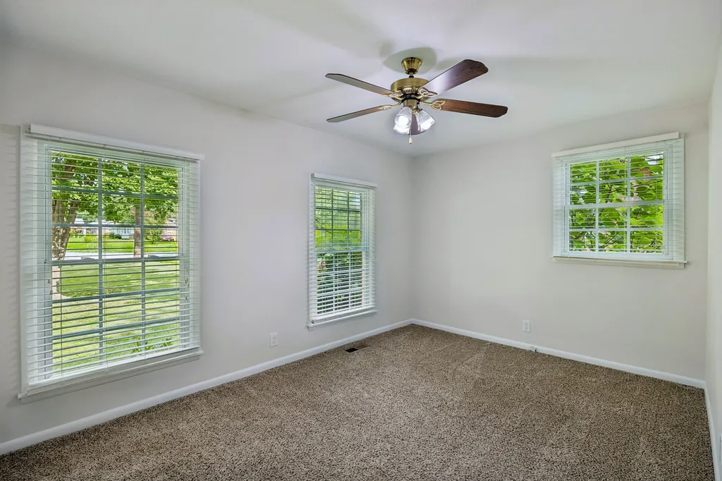 8063 Regency Drive Nashville TN 37221