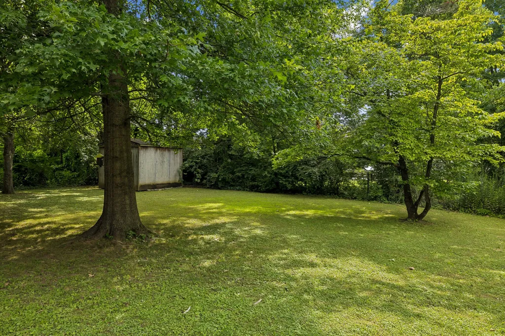 8063 Regency Drive Nashville TN 37221
