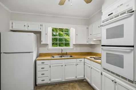 8063 Regency Drive Nashville TN 37221