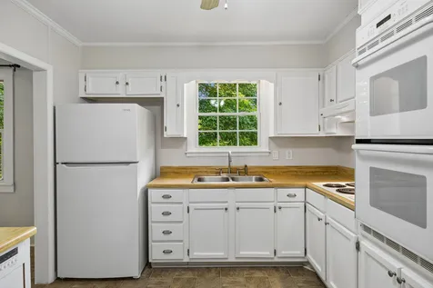 8063 Regency Drive Nashville TN 37221
