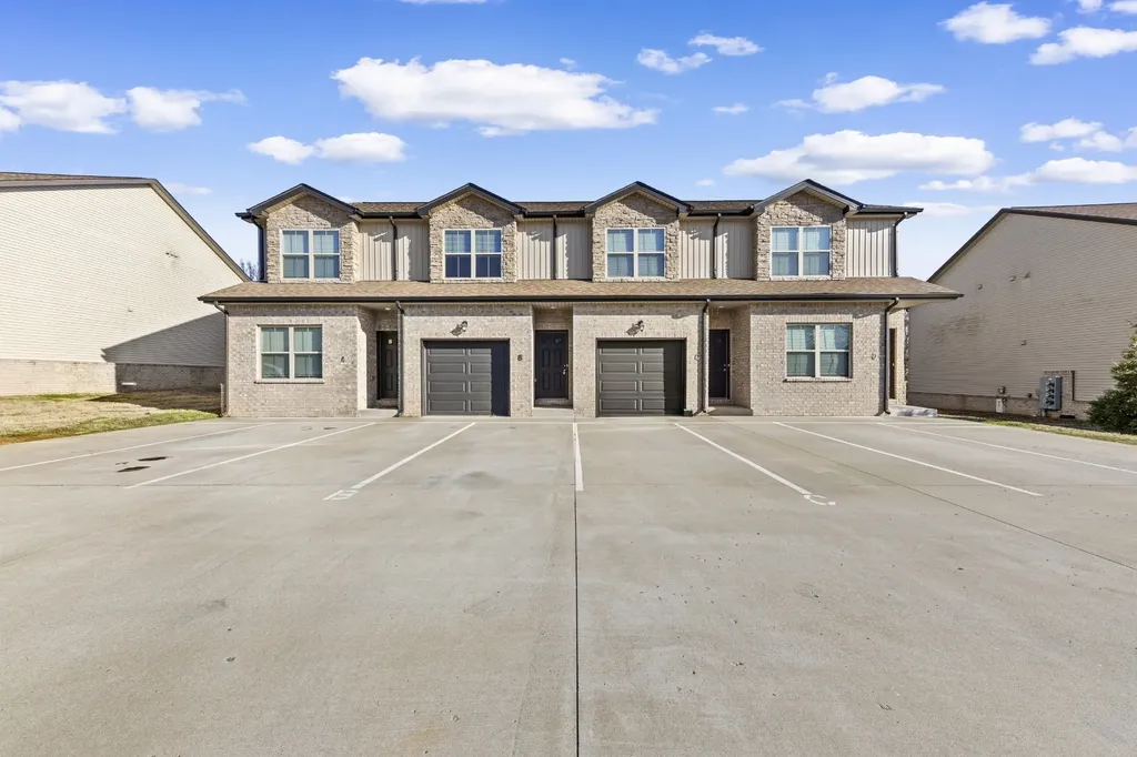279 Smithson Lane Clarksville TN 37040