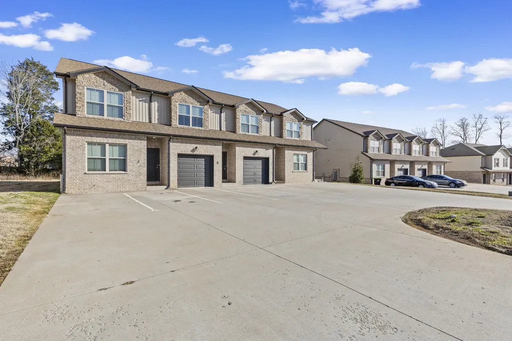 279 Smithson Lane Clarksville TN 37040