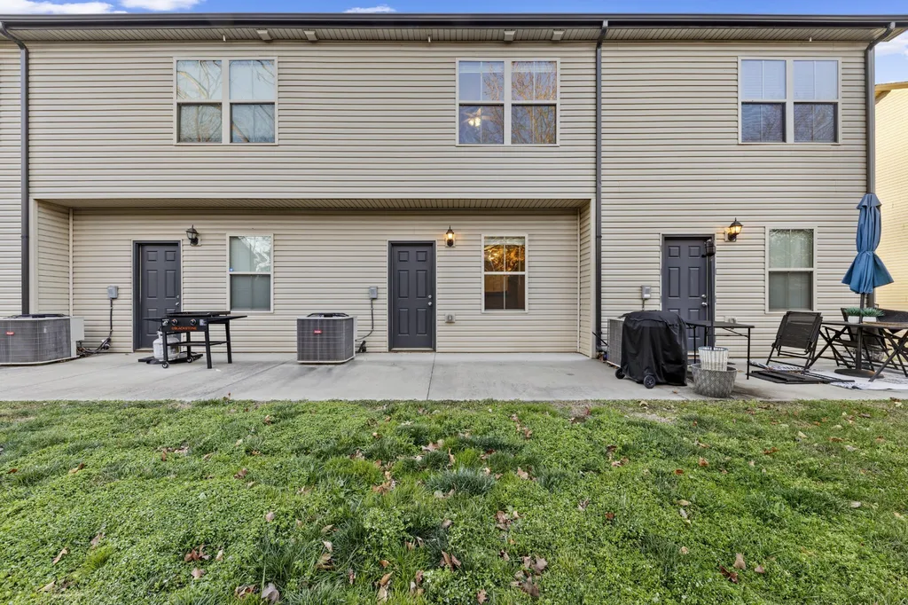 279 Smithson Lane Clarksville TN 37040
