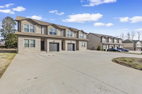 279 Smithson Lane Clarksville TN 37040