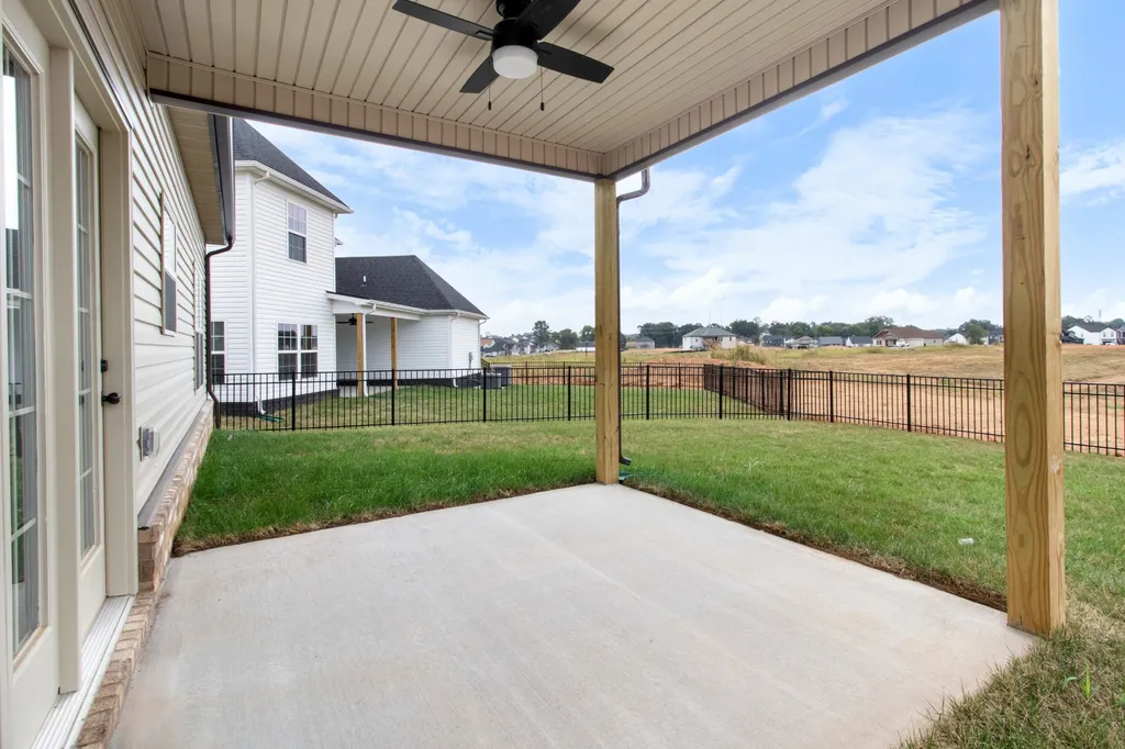 2547 Rafiki Drive Clarksville TN 37042