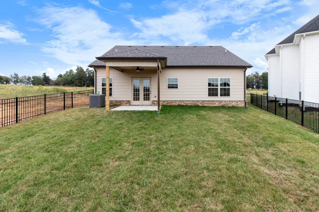 2547 Rafiki Drive Clarksville TN 37042