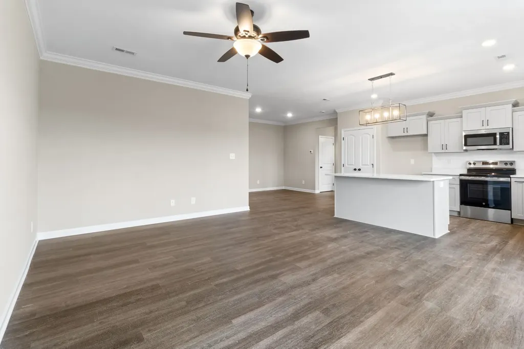 2547 Rafiki Drive Clarksville TN 37042