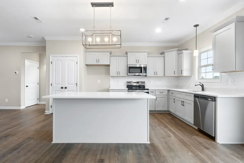 2547 Rafiki Drive Clarksville TN 37042