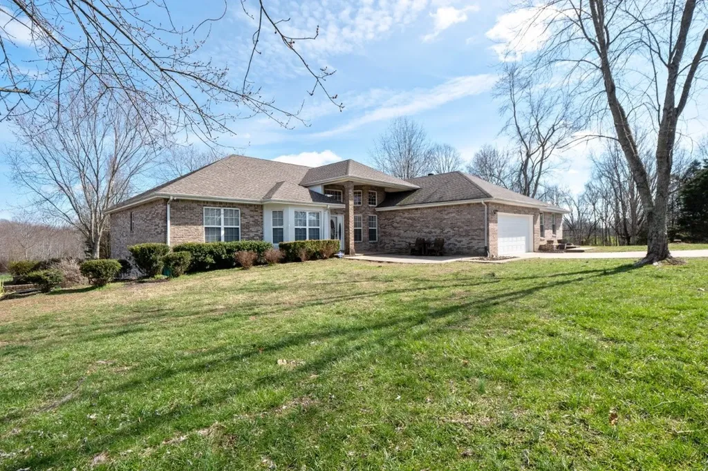 2828 Driver Road Lafayette TN 37083