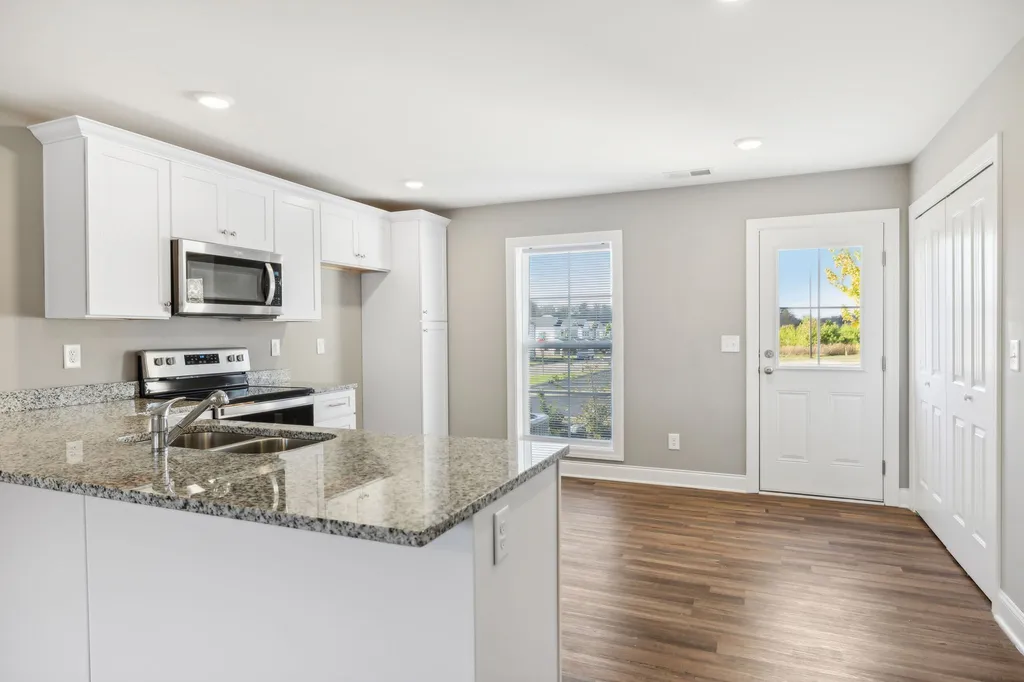 906 Sutton Cove Columbia TN 38401