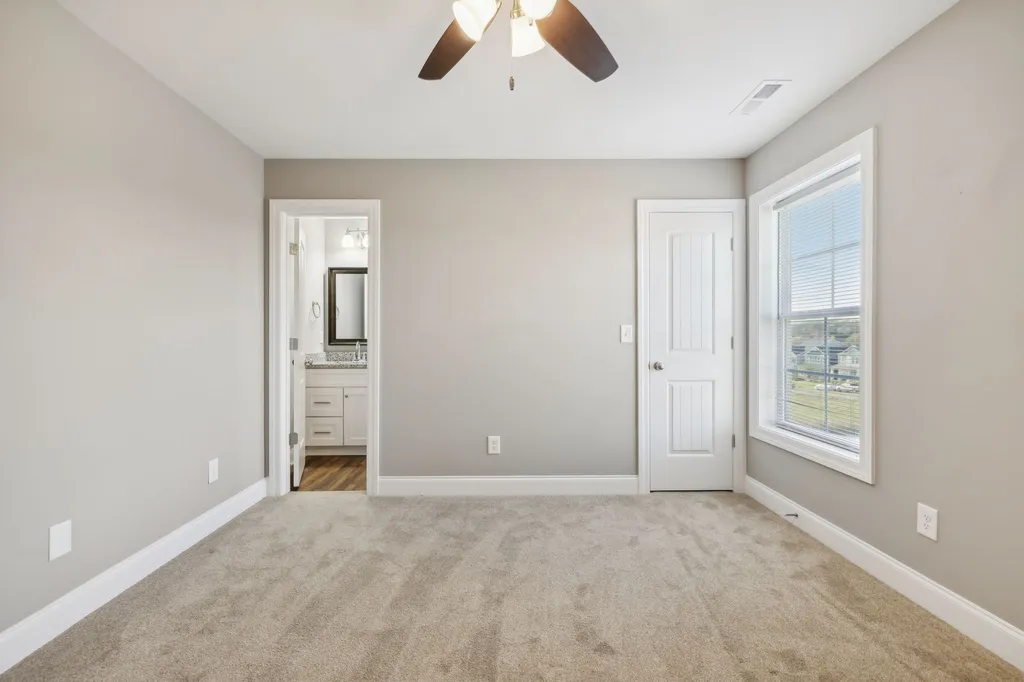 906 Sutton Cove Columbia TN 38401