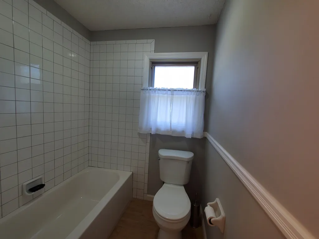 211B Curtis Xrds Hendersonville TN 37075