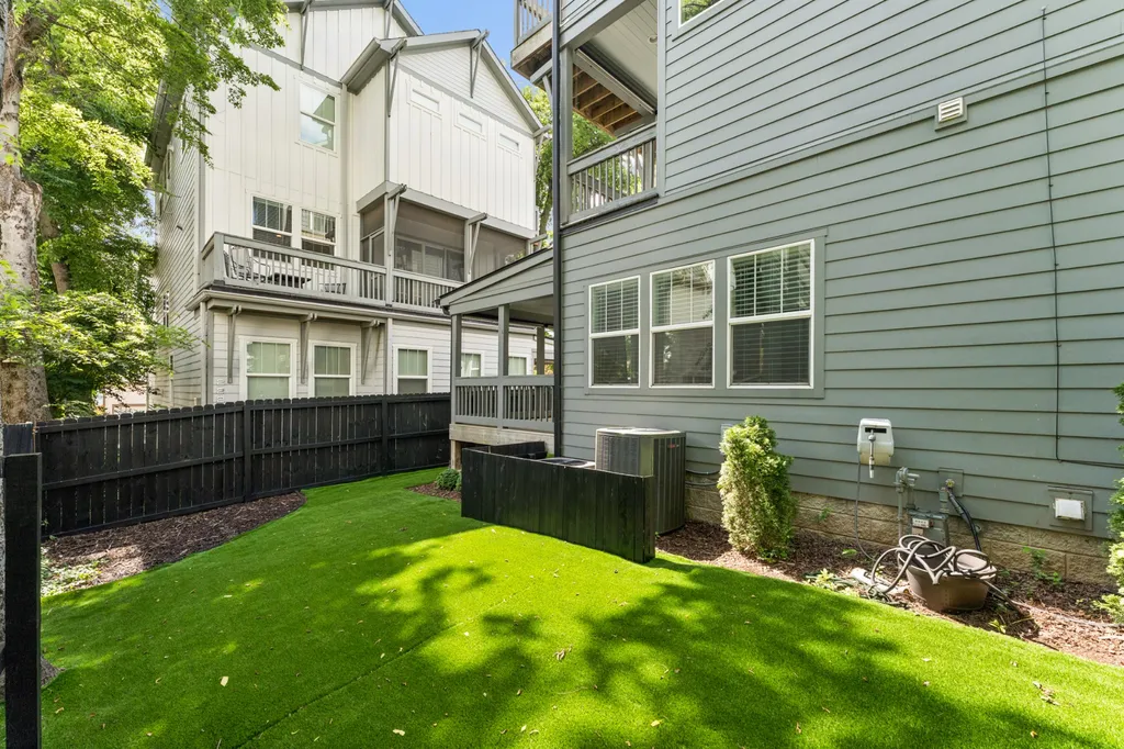 2220A 11th Ave, S Nashville TN 37204