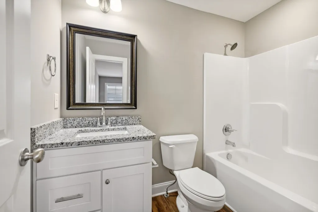 925 Sutton Cove Columbia TN 38401