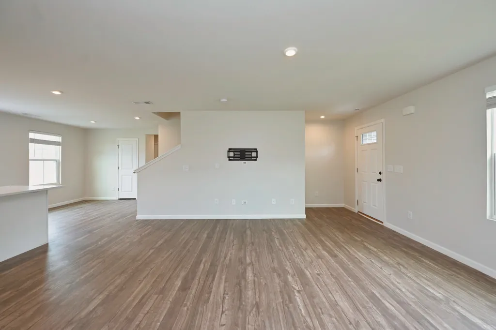 2161 Brokeshire Drive White House TN 37188