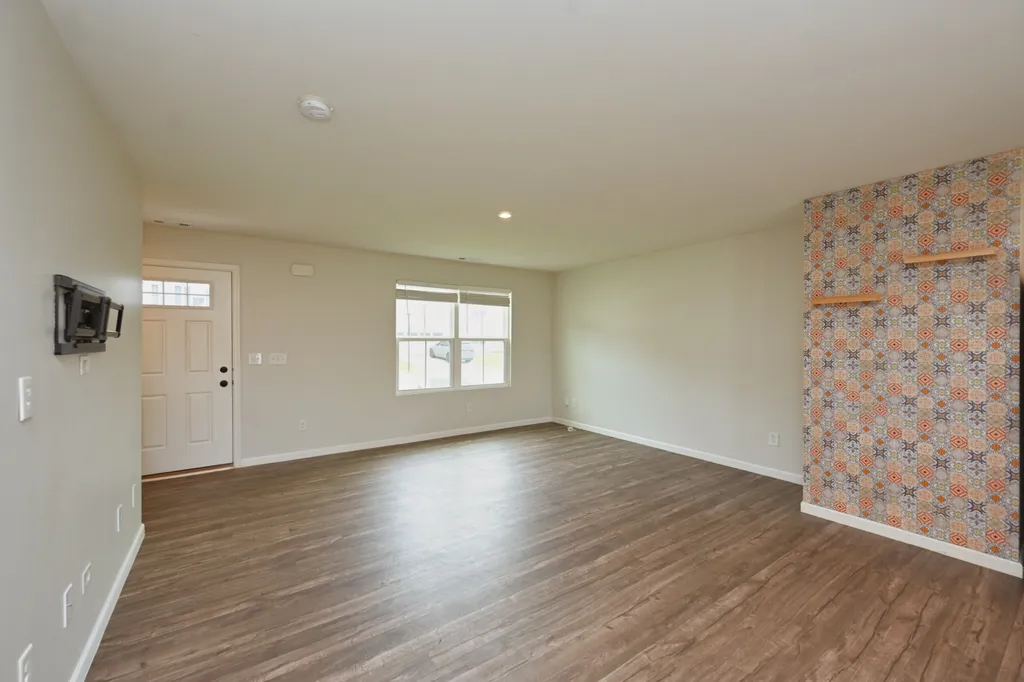 2161 Brokeshire Drive White House TN 37188