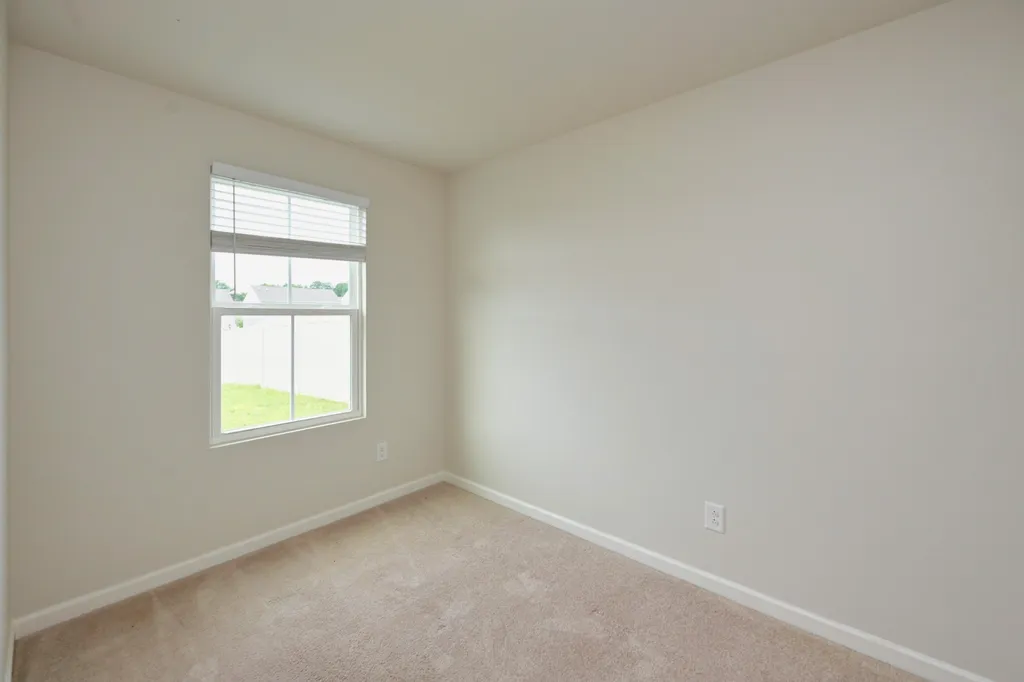 2161 Brokeshire Drive White House TN 37188