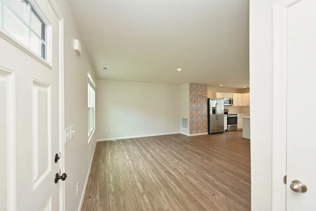 2161 Brokeshire Drive White House TN 37188