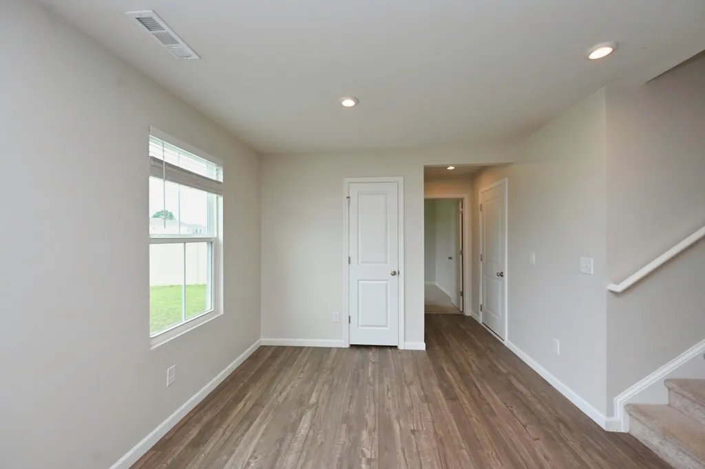2161 Brokeshire Drive White House TN 37188
