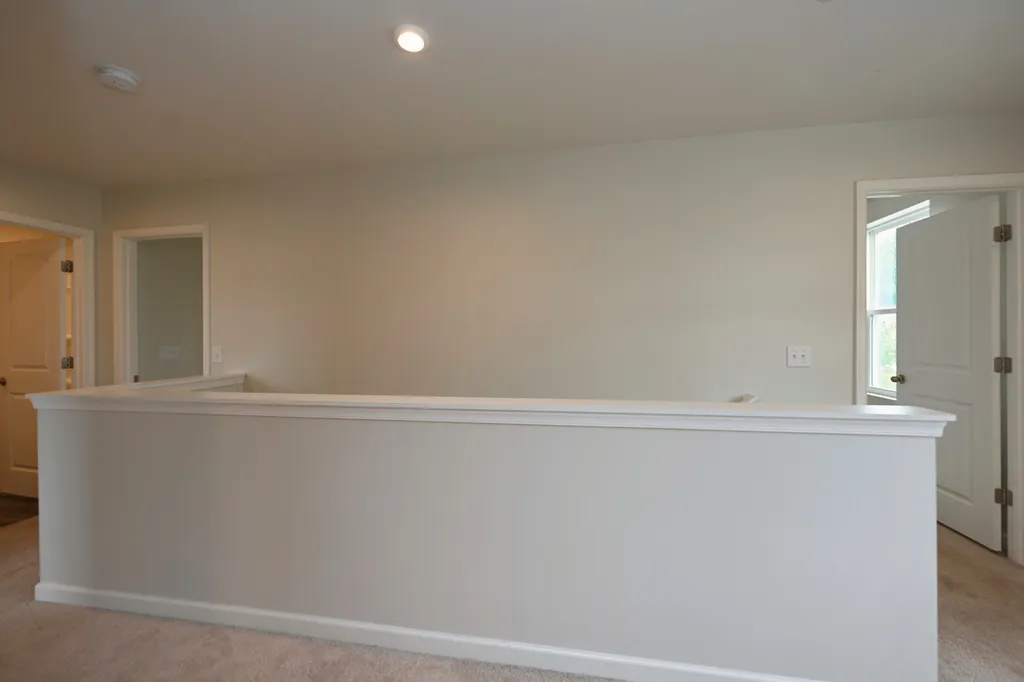 2161 Brokeshire Drive White House TN 37188