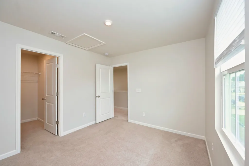2161 Brokeshire Drive White House TN 37188