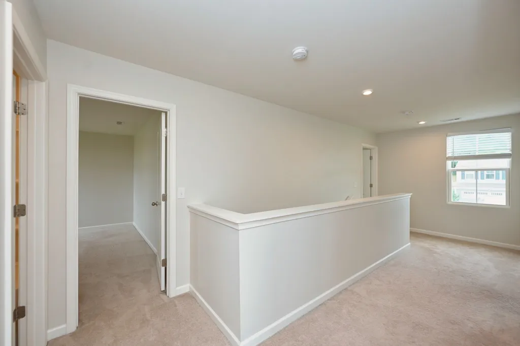 2161 Brokeshire Drive White House TN 37188