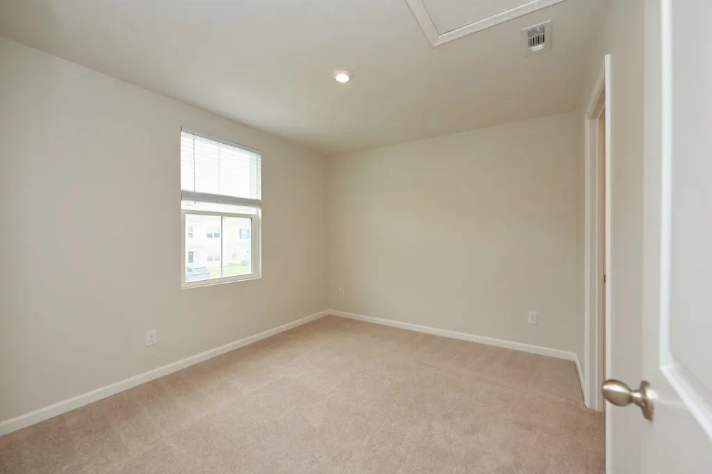 2161 Brokeshire Drive White House TN 37188