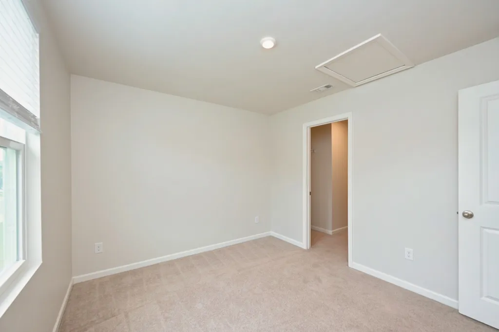 2161 Brokeshire Drive White House TN 37188
