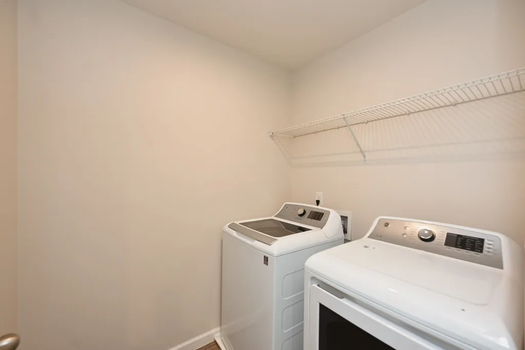 2161 Brokeshire Drive White House TN 37188