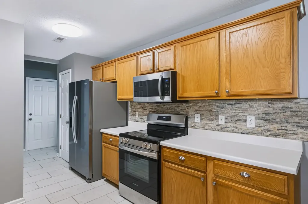 2862 Spring Meade Boulevard Columbia TN 38401