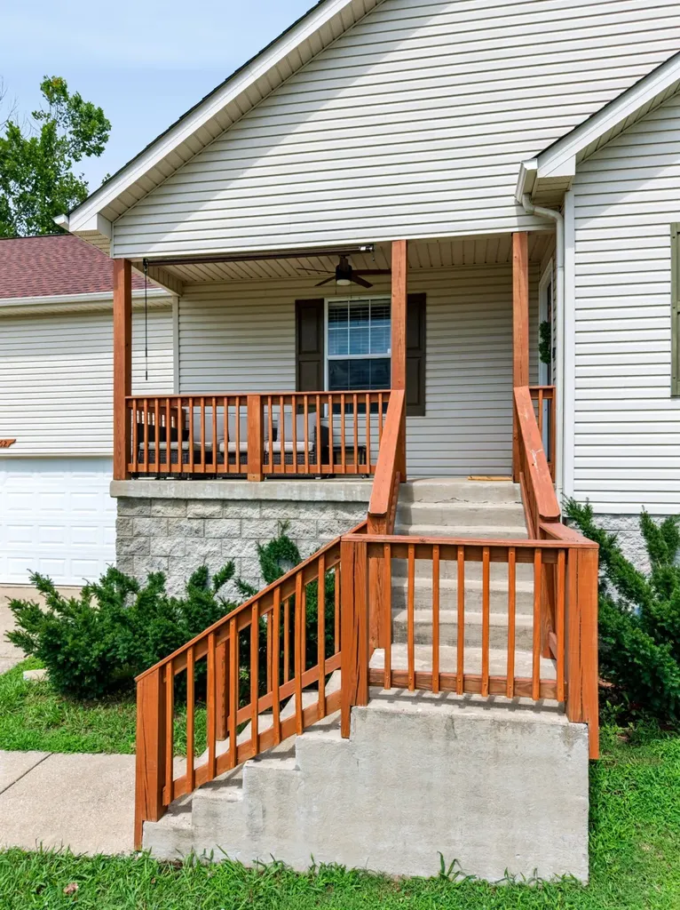 2862 Spring Meade Boulevard Columbia TN 38401