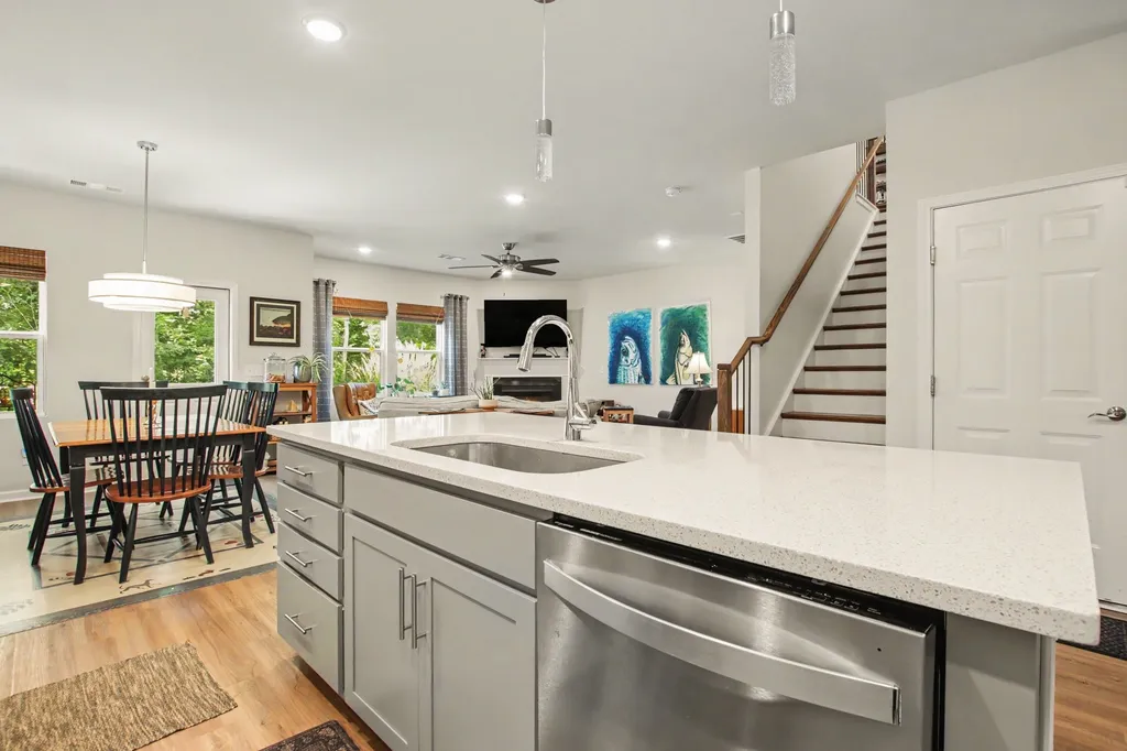 229 Brook Avenue White House TN 37188