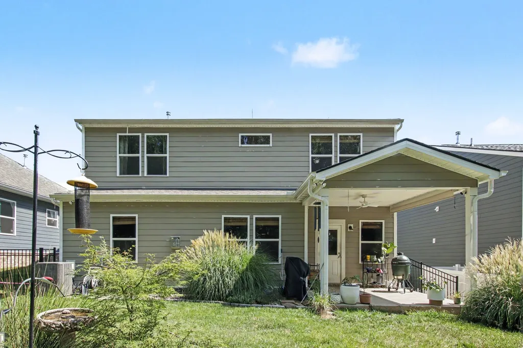 229 Brook Avenue White House TN 37188