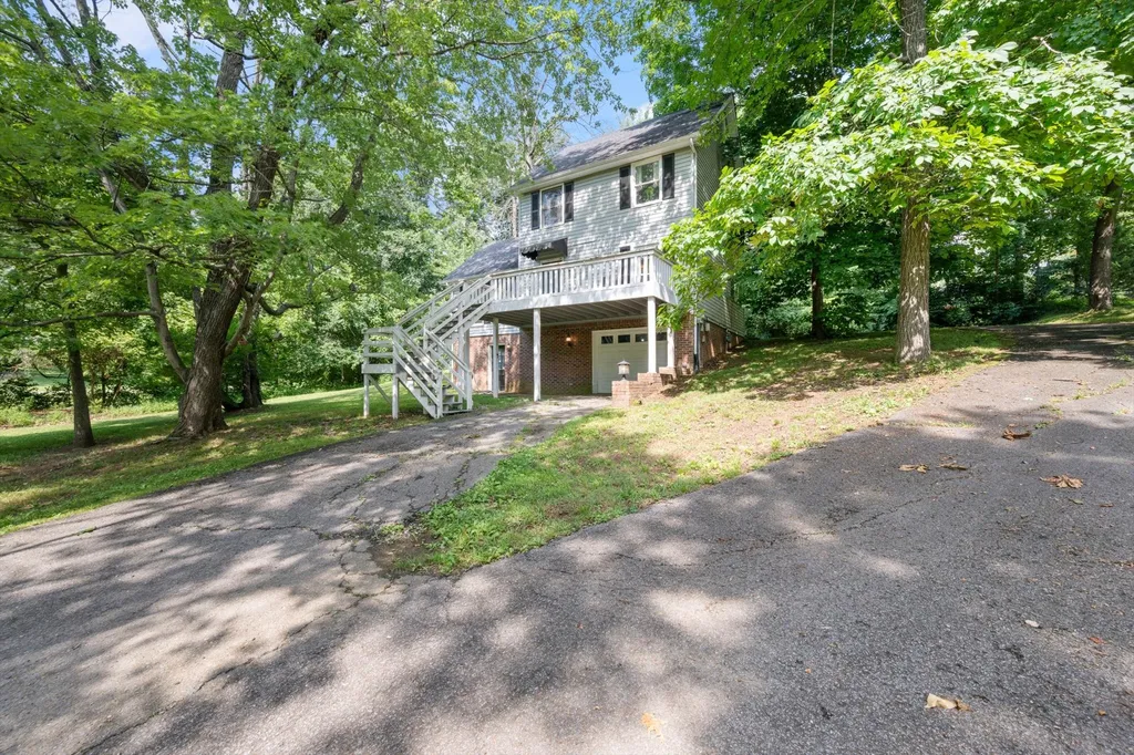 204 Timberlake Drive Springfield TN 37172