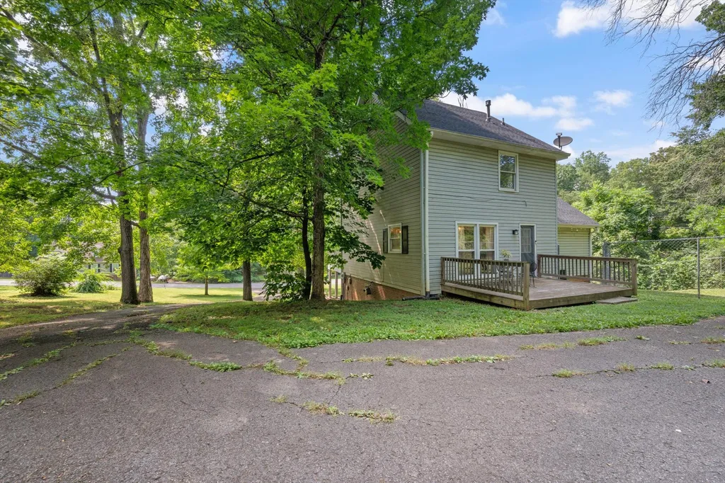 204 Timberlake Drive Springfield TN 37172