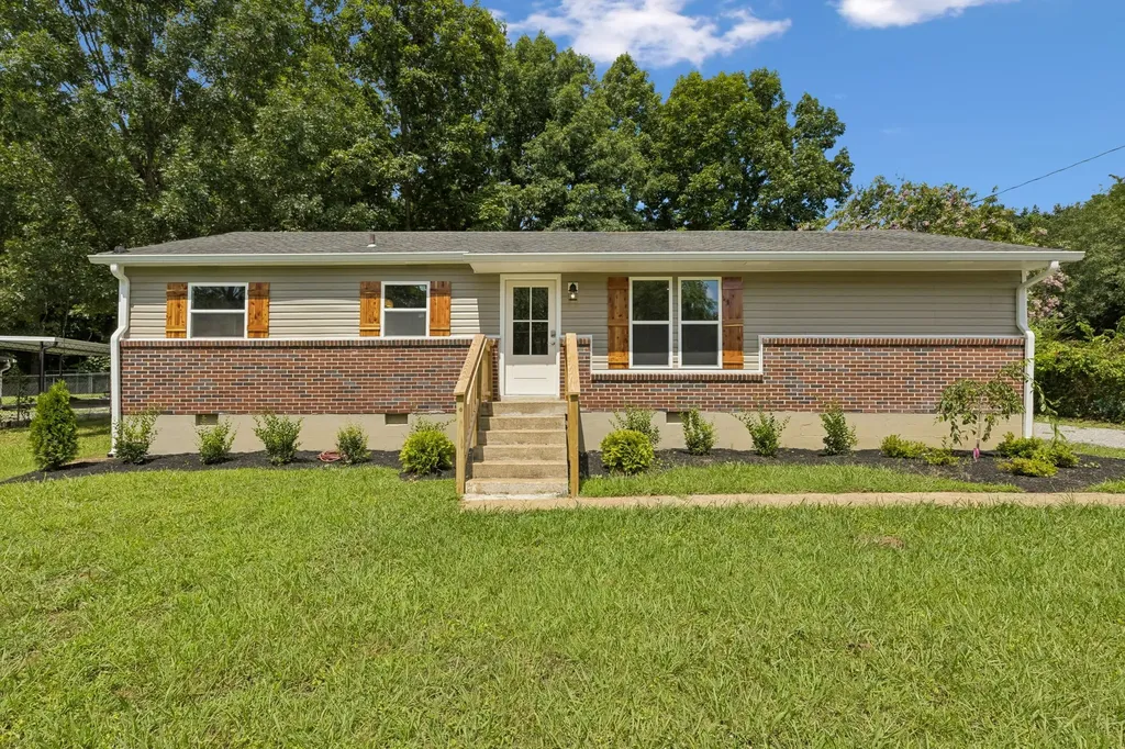 666 Jackson Avenue Lewisburg TN 37091