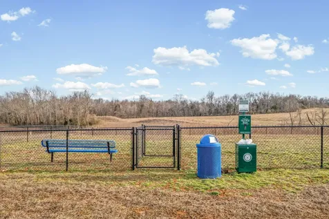 1139 Lisenbee Way Clarksville TN 37042