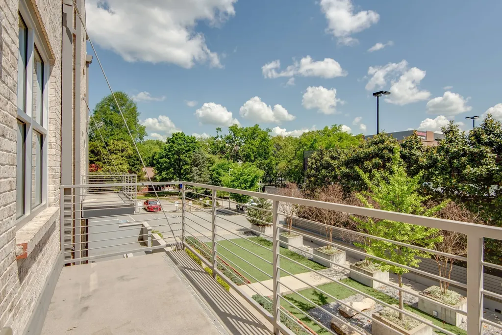 1216 4th Ave, N Nashville TN 37208