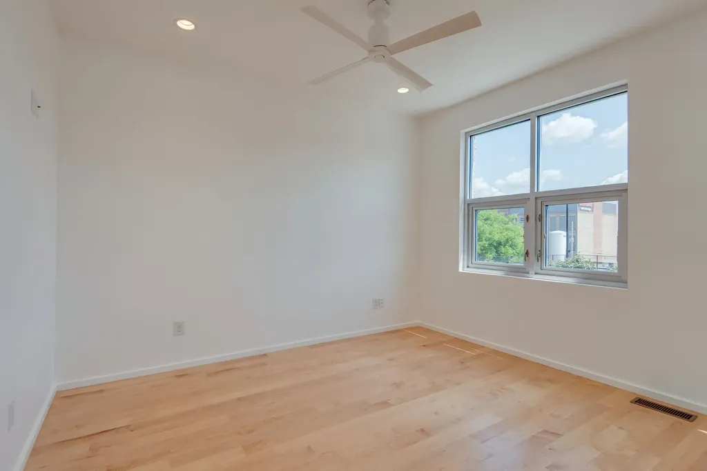 1216 4th Ave, N Nashville TN 37208