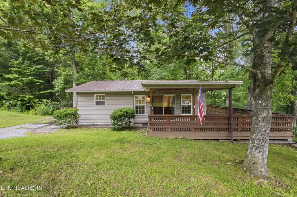 578 Retreat Drive Crossville TN 38572