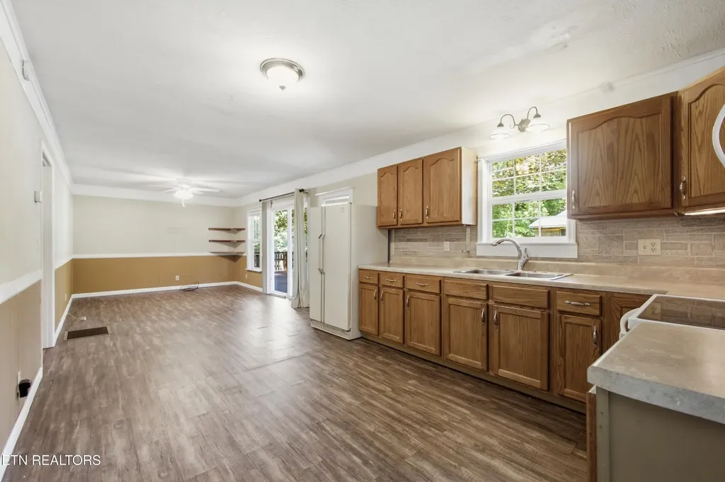 578 Retreat Drive Crossville TN 38572