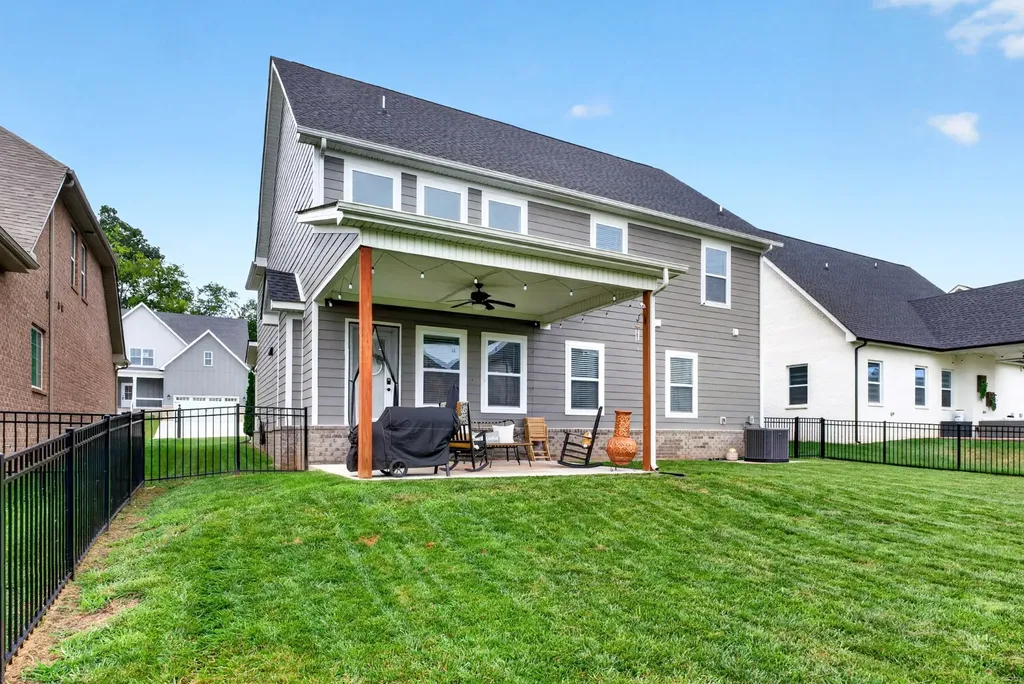 979 Alton Drive Clarksville TN 37043