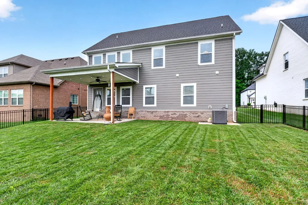 979 Alton Drive Clarksville TN 37043