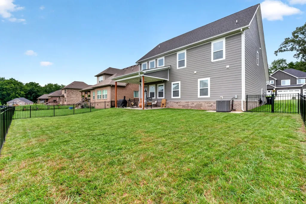 979 Alton Drive Clarksville TN 37043