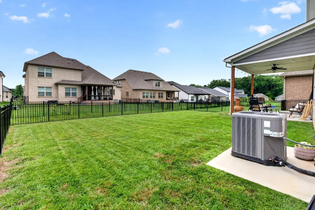 979 Alton Drive Clarksville TN 37043