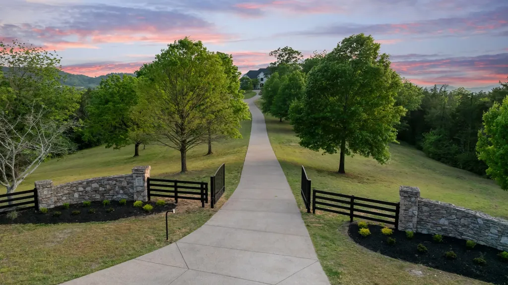 1219 Beech Hill Road Brentwood TN 37027