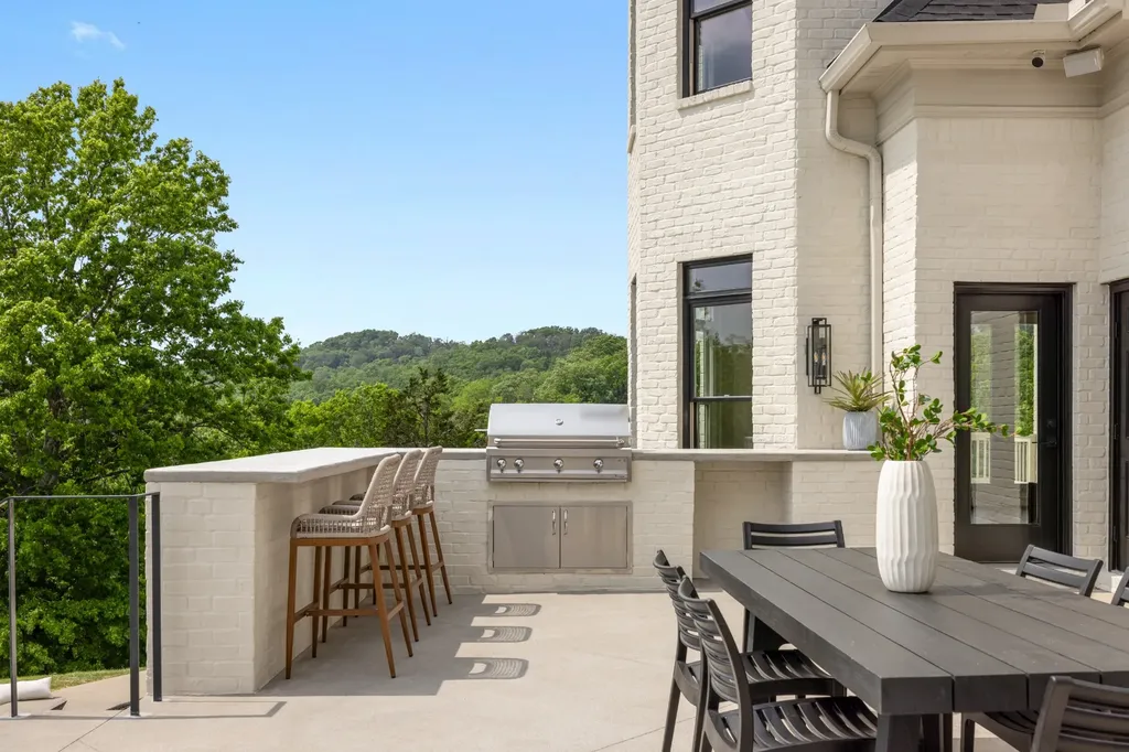 1219 Beech Hill Road Brentwood TN 37027