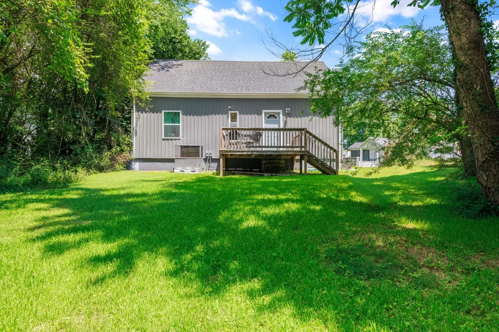 205 Garfield Street Mcminnville TN 37110